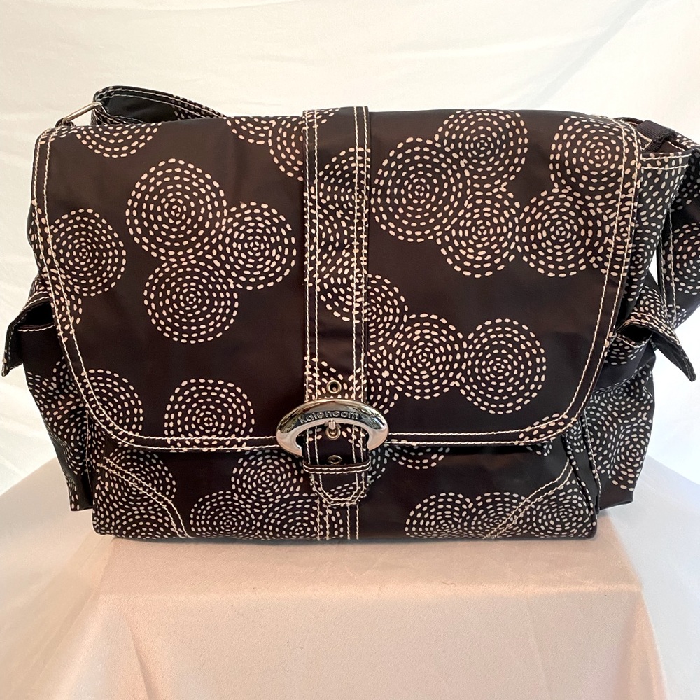 Kalencom unisex diaper bag with protective pad and 2 pouches.    Navy/white.